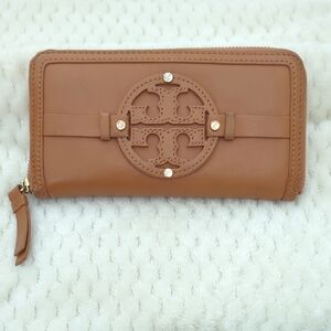 Tory Burch Brown Leather Zip Wallet